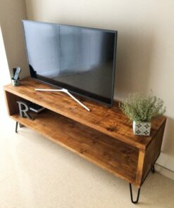 mueble-tv-vintage-patas-varilla