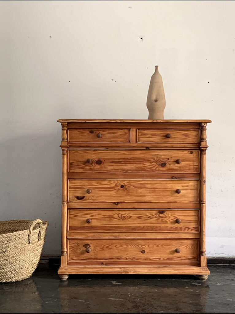 CAJONERA PEQUEÑA RESTAURADA / RESTORED SMALL CAJONERA